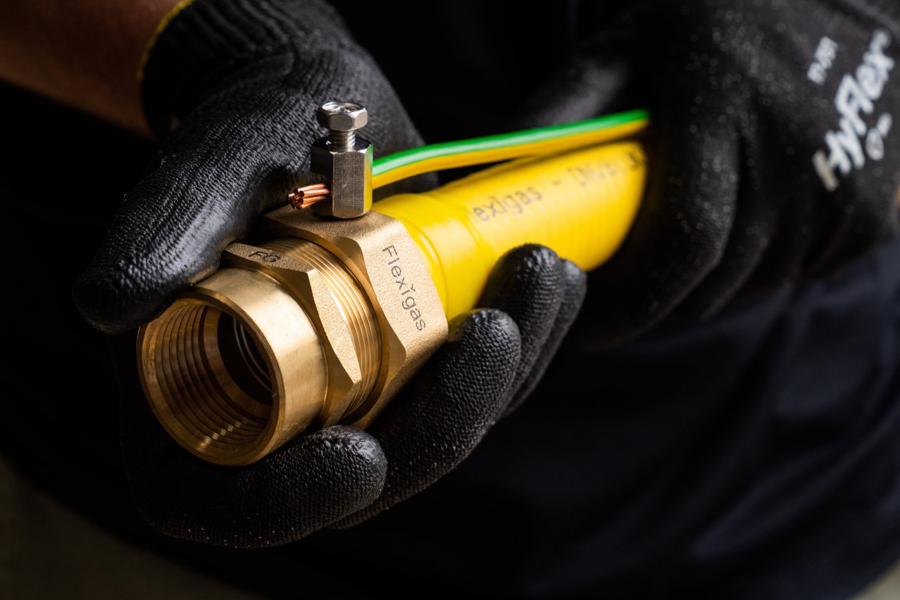 Flexigas FG Bond integrated earthing terminal with bonding cable